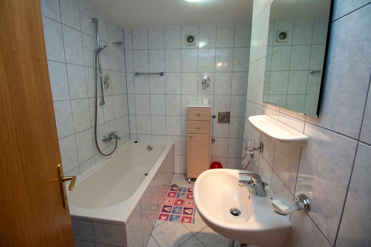 Apartmani Vrljicak Omis Luaran gambar
